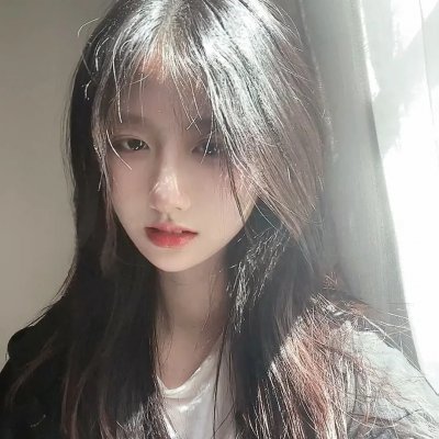 亲爱的路易丝海报